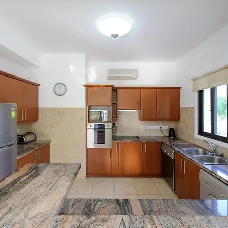 Holiday home Ferienvilla Av6 *
